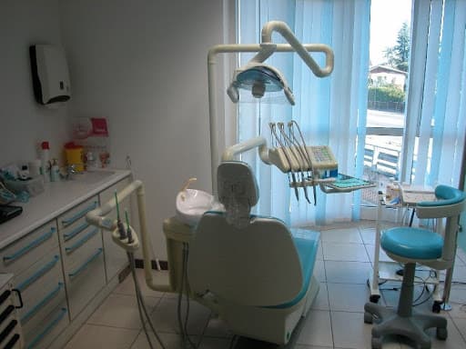 Studio Dentistico BioDent Studio Dentistico logo