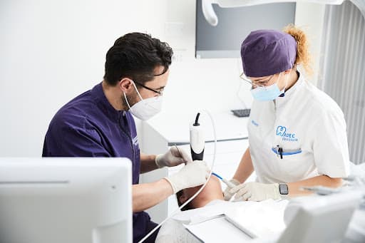 Studio Dentistico Adec dentista logo