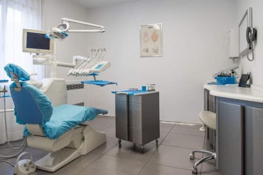 Studio Dentistico Dr. Saverio Giugliano, Dentista logo