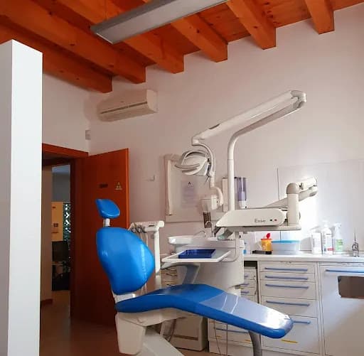 Studio Dentistico Dental Paese logo