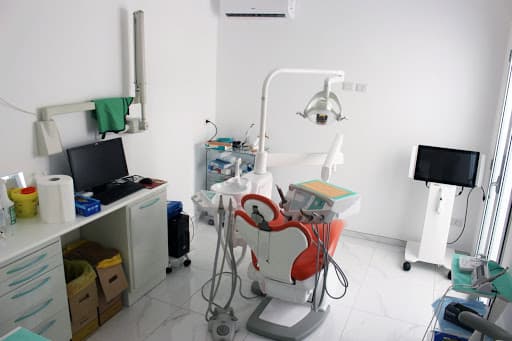 Studio Dentistico Centro Dentale G & C logo