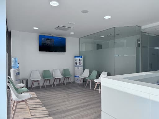 Studio Dentistico Centro Dentistico Piovani - Zubani logo
