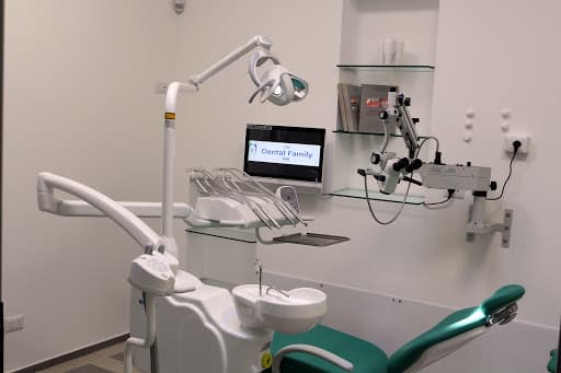 Studio Dentistico The Dental Family Bari logo