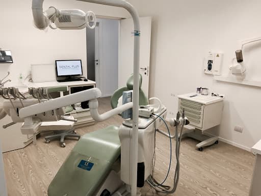 Studio Dentistico DENTALPLUS logo