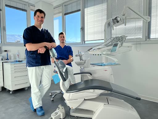 Studio Dentistico Dolomiti Dental Clinic logo