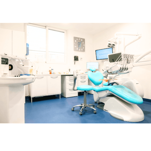 Studio Dentistico Humanadent -centriodontoiatrici- logo