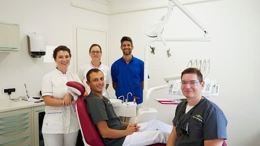 Studio Dentistico Stradental logo