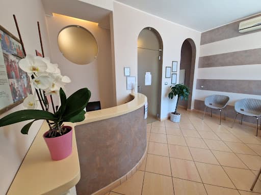 Studio Dentistico STUDIO DENTISTICO QG SRL logo