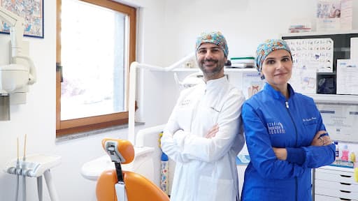 Studio Dentistico Odontocentro Nonne srl Carbonia logo