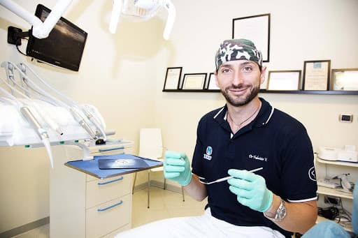 Studio Dentistico Pelatti e Volpe Odontoiatria SRL logo