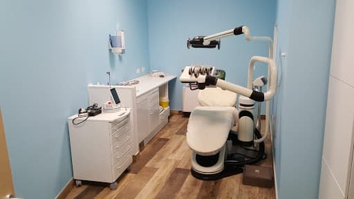 Studio Dentistico CESMED logo