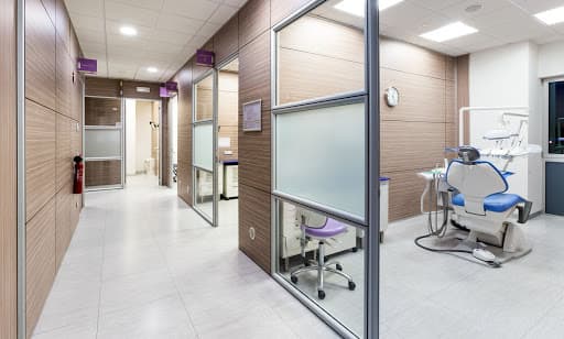 Studio Dentistico Karma Medical Center logo