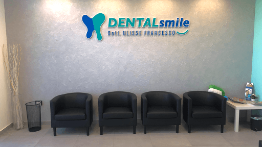 Studio Dentistico Dental Smile-Dentisti Ulisse STP logo