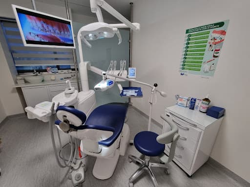 Studio Dentistico Centro Odontoiatrico Mediterraneo logo