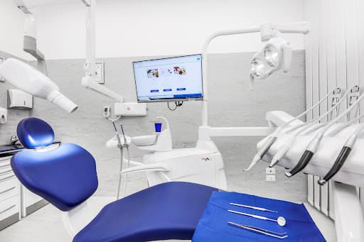 Studio Dentistico Bludental - Reggio Emilia logo