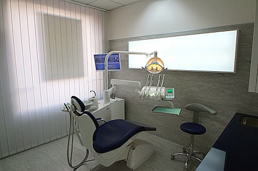 Studio Dentistico Bludental - Casilina logo