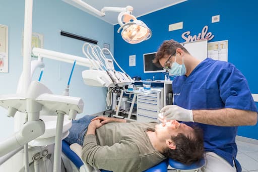 Studio Dentistico MySmile logo