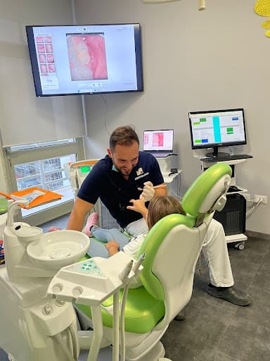 Studio Dentistico Dentologi Centro Odontoiatrico logo