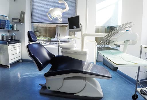 Studio Dentistico Di Monda logo