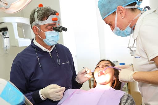 Studio Dentistico Dental Care Srl logo