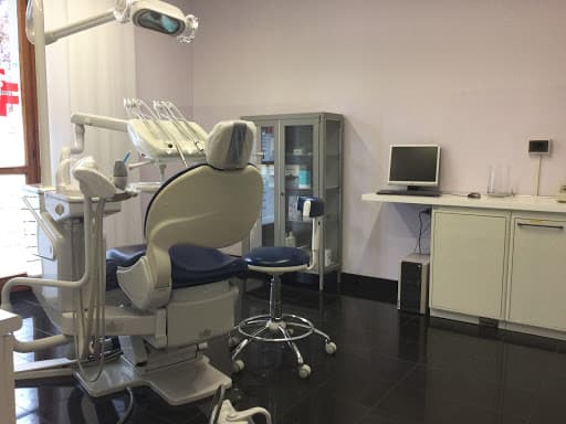 Studio Dentistico Novadental logo