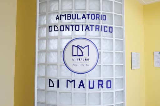 Studio Dentistico Di Mauro logo