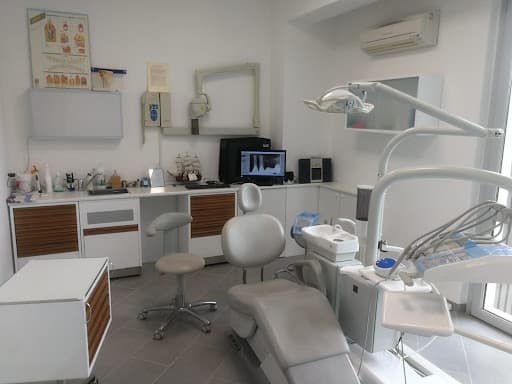 Studio Dentistico Il Sorriso Della Vita logo