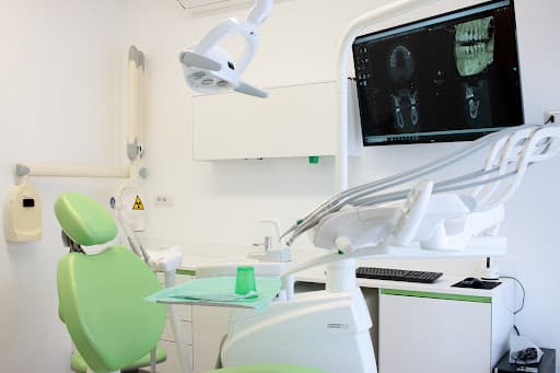 Studio Dentistico Centro Odontoiatrico logo