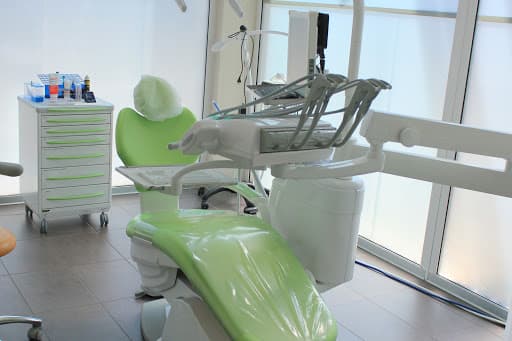 Studio Dentistico Centri Specialistici logo