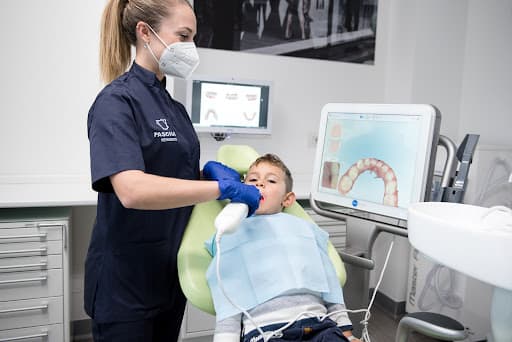 Studio Dentistico Dentista Varese logo