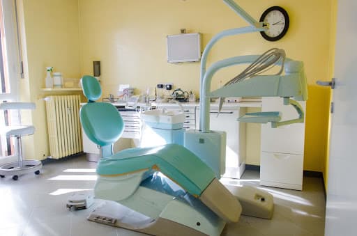 Studio Dentistico Risso Dr. Giovanni logo