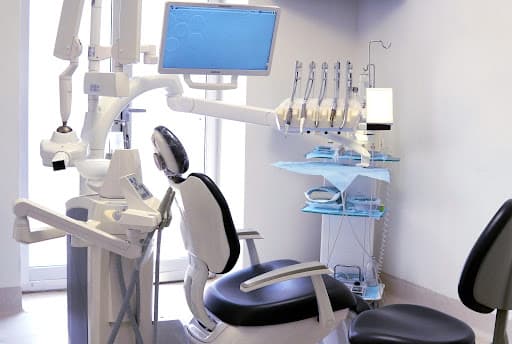 Studio Dentistico Polimed Centro Polispecialistico logo