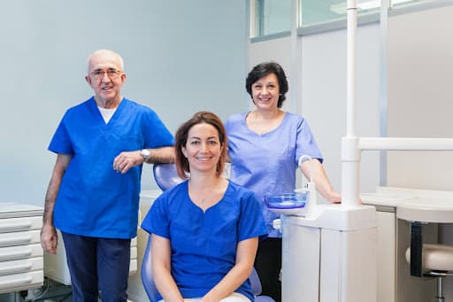 Studio Dentistico IMPLADENT logo