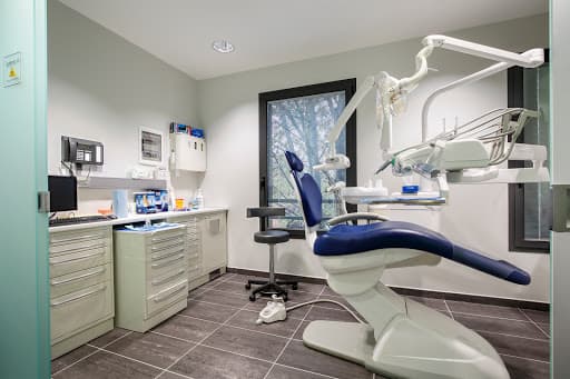 Studio Dentistico Odontoiatria Moratti e Ghiacci logo