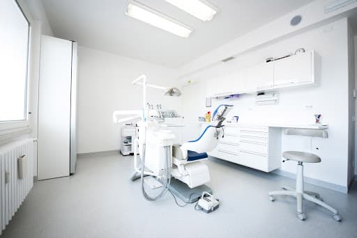 Studio Dentistico Dott.ssa Silvia Da Ronch logo