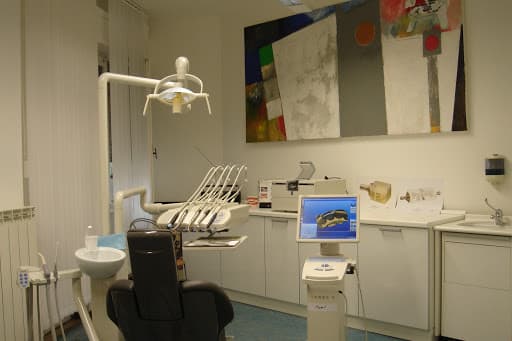 Studio Dentistico Karpati Dr. Szilvia logo