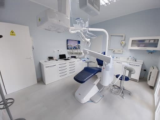 Studio Dentistico Centro Odontoiatrico Dentaltime logo