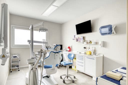 Studio Dentistico Vitaclinic logo