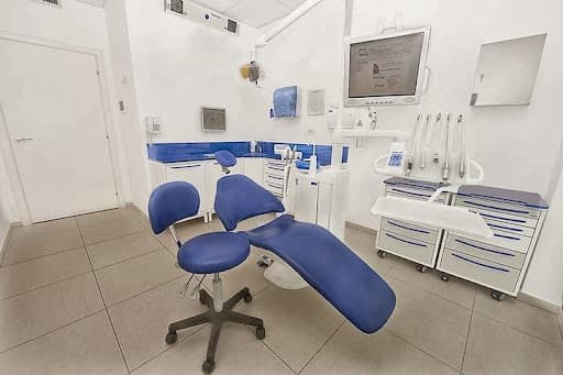 Studio Dentistico Active Medical Center logo