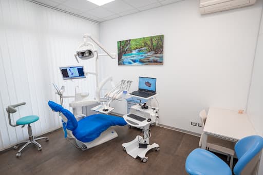 Studio Dentistico D'Albis Dental logo