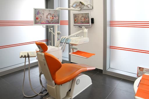 Studio Dentistico Centro Odontoiatrico Victoria logo