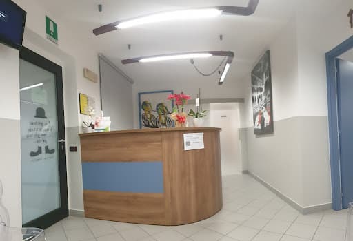 Studio Dentistico Clinica Valcuvia logo
