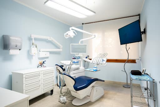 Studio Dentistico Savasta & Partners logo