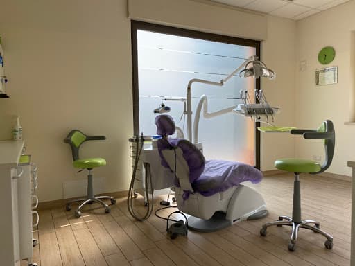 Studio Dentistico NVM Dental logo