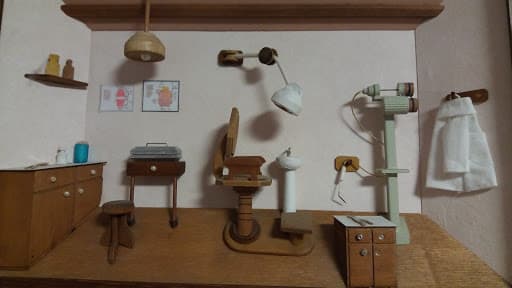 Studio Dentistico Dott. Paolo Eppinger e figlie logo
