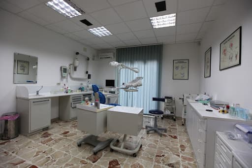 Studio Dentistico Dott. Andrea Amendolia logo