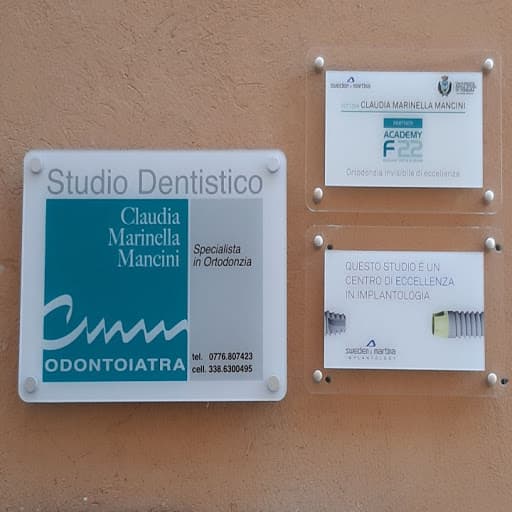 Studio Dentistico Mancini Claudia logo